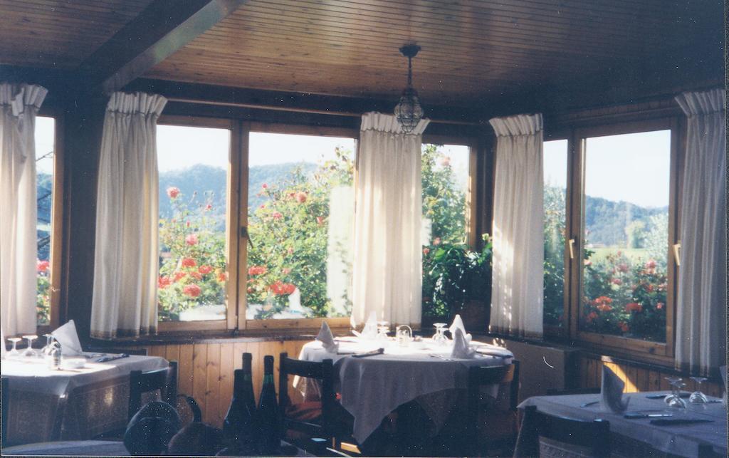 Albergo Ristorante Ai Pini Tarzo ภายนอก รูปภาพ